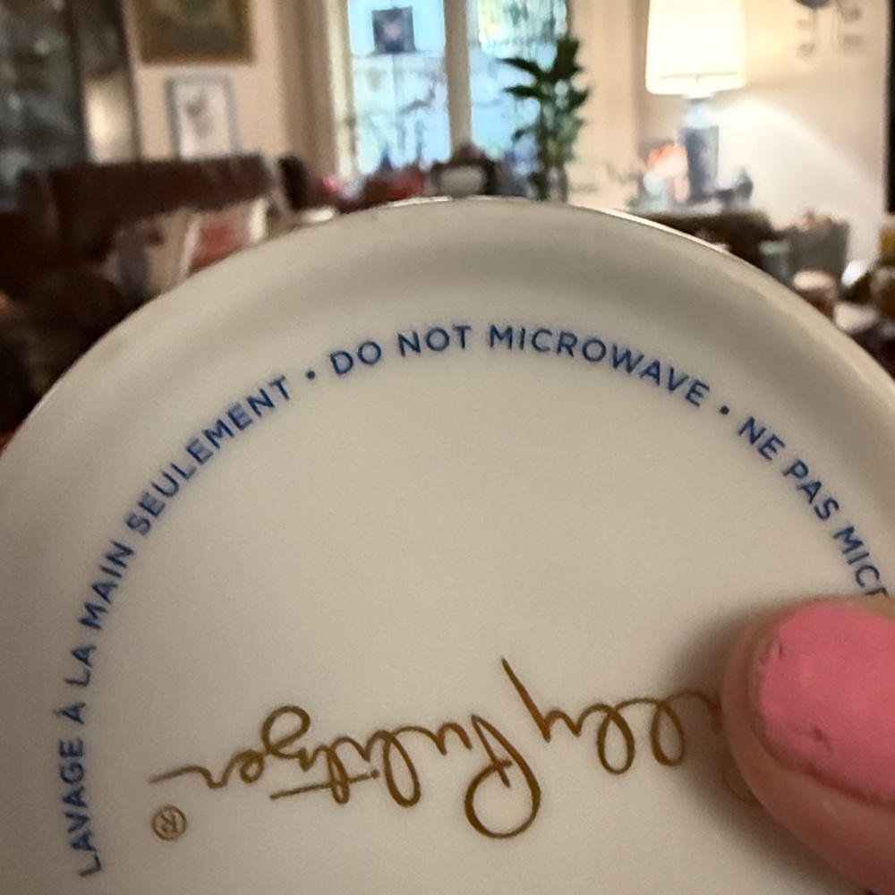 Lilly Pulitzer Gold Script Mug NEW!! - Picture 6 of 12
